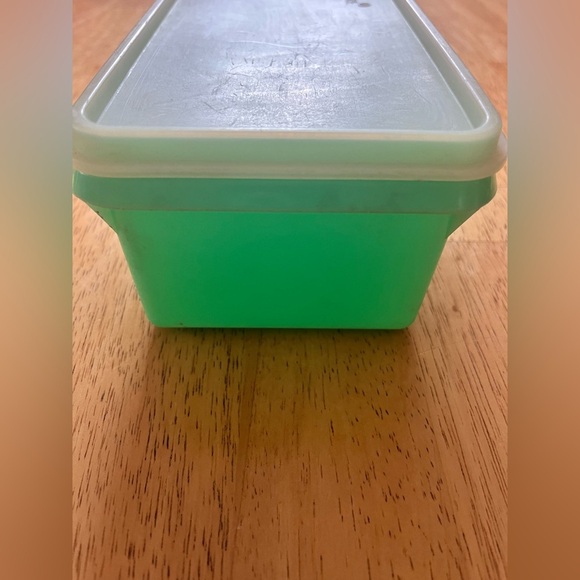 Vintage Tupperware Jadite Green #892-5 Celery Vegetable Container & Lid - Picture 5 of 7